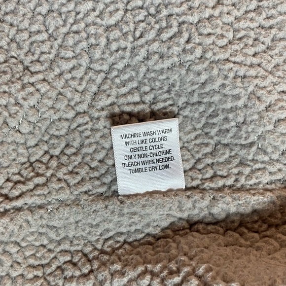 Merona Women’s size M Sherpa Lined Zip-Up Hoodie - Picture 6 of 6